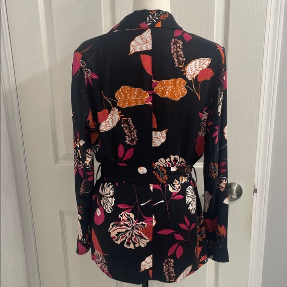 Yest Black Floral Jacket/Blazer Lightly Padded Shoulders Self Tie Belt Size 4 - Picture 8 of 16